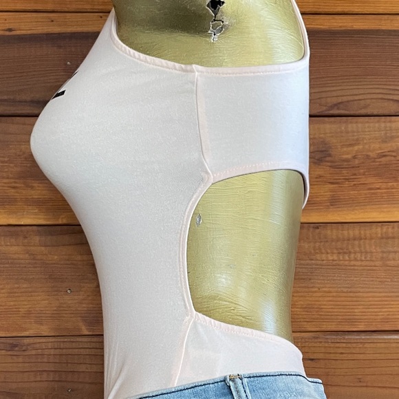 L.A. Hearts Chic ST. TROPEZ France BODYSUIT With Cutout Back Size Small - Picture 2 of 16